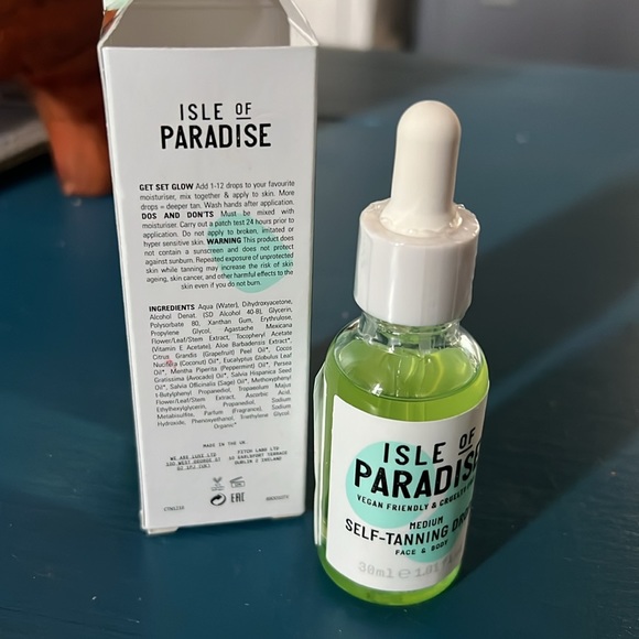 Isle of paradise medium self tanning drops - Picture 3 of 3